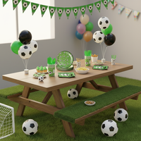 Fußball-Neujahrs-Party-Dekorationen Modernes Sport-Thema Einweg-Umweltfreundliches Papier-Geschirr-Set 9 Zoll Runde Teller Servietten