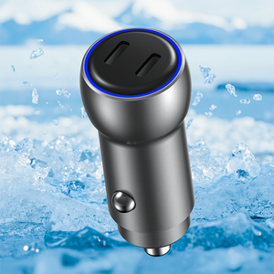 Chargeur de voiture double USB avec anneau LED bleu |   Charge rapide QC3.0, sortie 3.1A |   Adaptateur universel pour voiture pour iPhone - Product Image 2