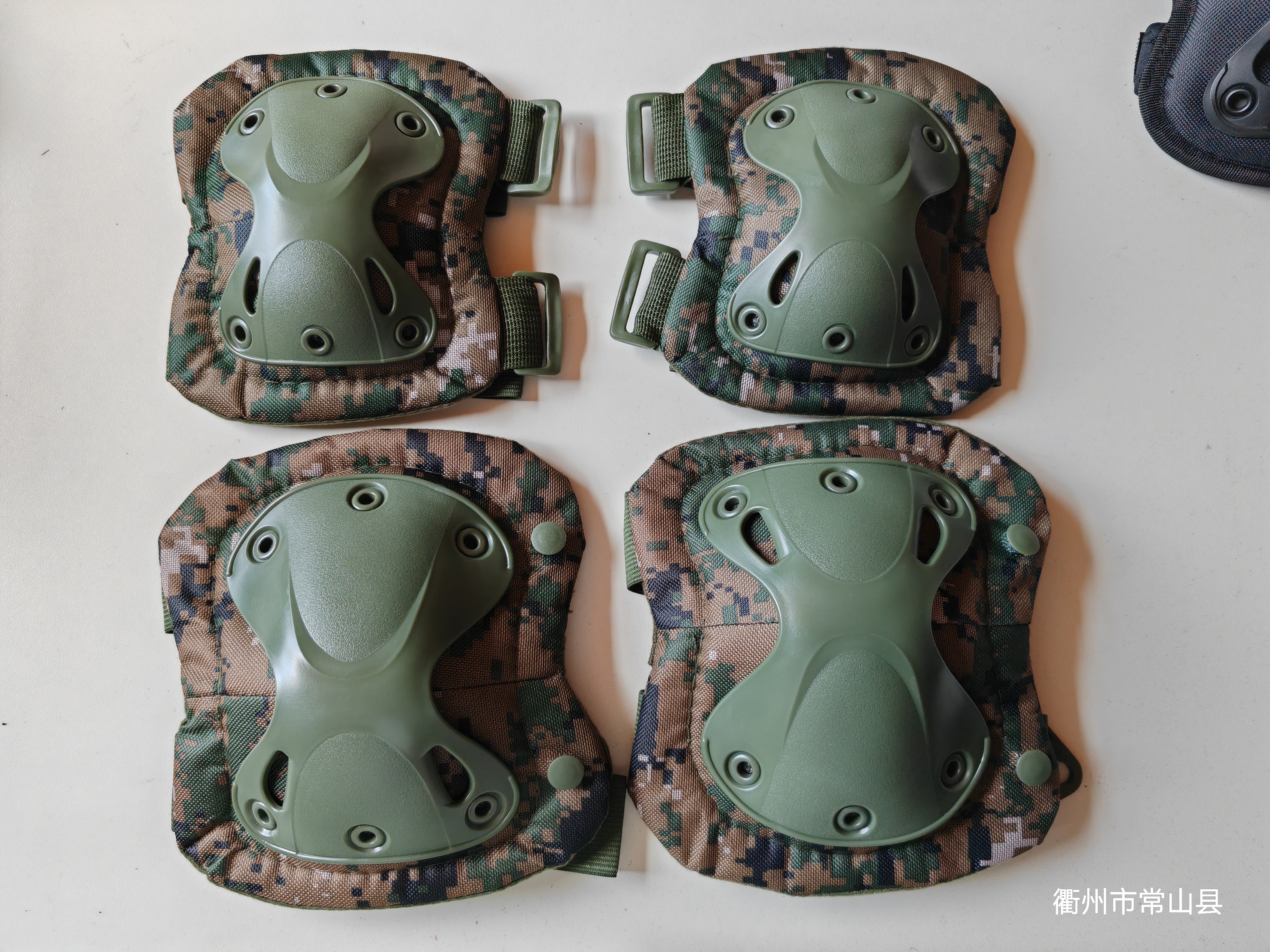 Genouillères et coudières camouflage 9