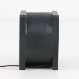 Ventilador Axial de Refrigeración SUNON PF40281B3-1000C-A9H 40x40x28mm 12VDC 0.145A 2.19W 11000RPM 15.4CFM con Rodamiento de Bolas para Gabinete e Inversor - Product Image 3