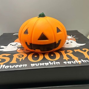 Balle anti-stress souple Citrouille d'Halloween Orange Jack O'Lantern Jouet sensoriel Décoration de fête - Product Image 4