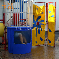 Équipement de divertissement gonflable de réservoir de dunk d'eau de jeu de carnaval d'attaquant élevé pour des adultes