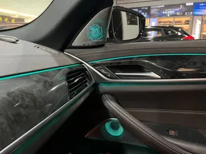 ชุดตกแต่งภายในรถยนต์ BMW ซีรีส์ 5 รุ่น G30 G38 ชุดหรูหรา ลำโพงเรืองแสง ไฟ Ambient Light สแตนเลส ABS 12V อุปกรณ์ตกแต่งภายในรถยนต์ - Product Image 5