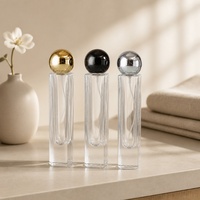 Vente en gros de flacons de parfum en verre vides de 30 ml, rechargeables, vaporisateur à fine brume, flacon carré avec bouchon rond en or, noir ou argent