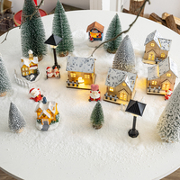 LED-beleuchtetes Weihnachtsdorf aus Holz, Mini-Schneehaus-Szenerie mit Weihnachtsmann für Heimdekoration