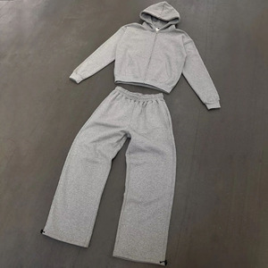 Conjunto de chándal de algodón grueso personalizado para hombre: Sudadera con capucha extragrande con cremallera y pantalones de chándal de pierna ancha, estilo urbano, en blanco. - Product Image 3