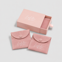 Boîte à bijoux rose de luxe avec logo personnalisé imprimé, pochette en microfibre assortie, fermeture à bouton, boîte cadeau avec tiroir