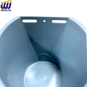 WANJIA Nouveau Seau d'Alimentation Durable en Plastique Alimentaire 12L avec <span class=keywords><strong>Tétine</strong></span> et Robinet Réutilisables Écologiques pour Agneaux, Veaux et Chèvres Bébés - Product Image 3