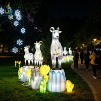 Outdoor-Halloween-Seidenlaterne mit Chinesischem Tiermotiv, Realistische Wasserdichte Ziegen-Festlaterne für den Zoo