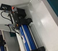 Machine d'assemblage semi-automatique pour le travail du bois, le laminage du bois, le collage des joints à doigts, la presse à assembler