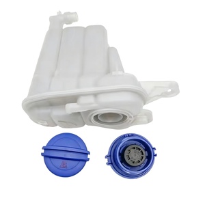 8K0121403Q 8K0121403AC URO Parts Réservoir d'expansion de liquide de refroidissement pour <span class=keywords><strong>Audi</strong></span> A4 B8 A5 <span class=keywords><strong>Q5</strong></span> 2008-2017 2.0D Pièces automobiles - Product Image 1