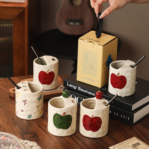 Tazza da Viaggio in Ceramica Stile Americano Cartoon per Caffè, Latte, Tè - Product Image 5