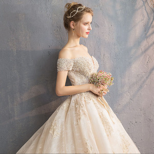 <span class=keywords><strong>Abiti</strong></span> <span class=keywords><strong>da</strong></span> <span class=keywords><strong>Sposa</strong></span> di Lusso 2019 con Perle, Spalle Scoperte, Lunghezza a Terra e Strascico, <span class=keywords><strong>Taglie</strong></span> Forti, Stile Principessa in Pizzo - Product Image 5