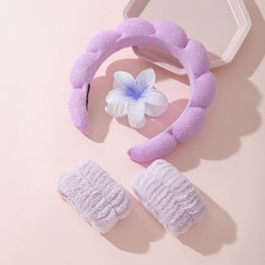 Ensemble de bandeaux en peluche motif nuage floral pour femme, en flanelle et éponge, imperméable, pour le lavage du visage, le spa et le maquillage, avec pinces à cheveux - Product Image 3