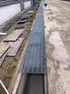 Grille de drainage <span class=keywords><strong>en</strong></span> acier inoxydable robuste sur mesure pour sol extérieur avec une capacité de charge élevée - Product Image 1