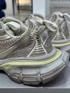 Factory Wholesale of High-quality Designer Luxurious Casual Shoes, Breathable and Anti-slip Sports Shoes, and Skate Shoes. - Product Image 5