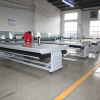 Laminadora Plana en Frío y Caliente LEFU de 5 pies * 11 pies (1600 mm x 3200 mm) con Tapete de Corte para Señalización y Gráficos