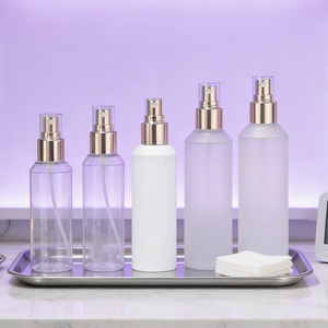 Botella de Spray de Plástico PET Esmerilado Transparente con Cabeza Dosificadora Dorada para Limpiador Facial y Loción, 30ml/60ml/100ml/150ml/200ml, Impresión Serigráfica - Product Image 1