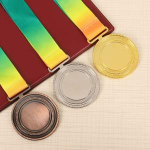 Medallas Personalizadas al por Mayor <span class=keywords><strong>de</strong></span> Metal en Blanco, Doradas, Plateadas, Bronce Antiguo para Premios <span class=keywords><strong>de</strong></span> Pickleball, Béisbol, Voleibol, Lucha Libre y Animadoras - Product Image 4