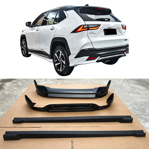 Kit carrosserie pour <span class=keywords><strong>Toyota</strong></span> <span class=keywords><strong>Yaris</strong></span> Cross 1.5L <span class=keywords><strong>Hybride</strong></span> – Lèvre avant, lèvre arrière, jupes latérales en ABS (plastique, sans couleur) - Product Image 4
