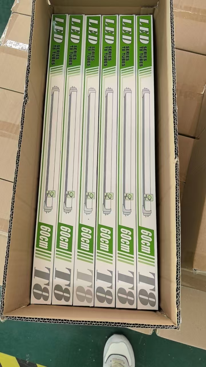 Yangan LED Tube Light 220V 10KW - Industrial Lighting Solutions