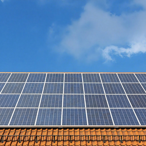 Panel Solar Negro de 750W para Techo, Tipo N de 550W para BIPV HBC, 23.2% de Eficiencia, Marco de Aleación de Aluminio Anodizado, Uso Comercial - Product Image 1