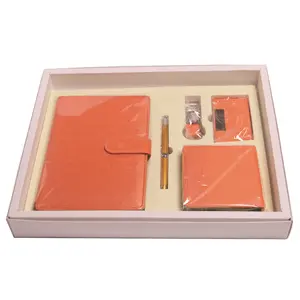 2022 bureau papier papeterie PU cahier cadeau ensemble avec stylo porte-clés et petit bloc-notes