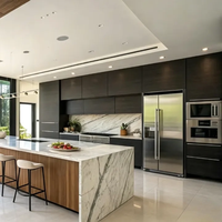 Ensemble d'armoires de rangement de cuisine modulaires avec garde-manger et rangement de cuisine organisé
