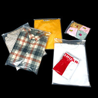 Sac à fermeture éclair personnalisé 120 microns PE Sacs transparents Sacs d'emballage en plastique zip-lock Conception givrée pour vêtements Zip Seal