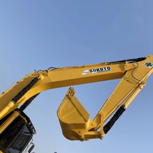 รถขุดมือสอง Komatsu PC240LC มีสินค้าในสต็อก ขายดี รถขุดไฮดรอลิกมือสอง Komatsu pc240lc รุ่น pc240 - Product Image 6