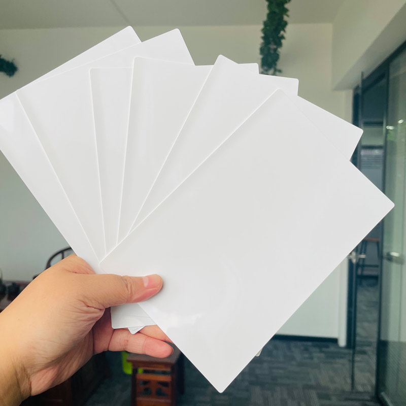 โปร่งใส