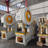 Presse à poinçonner mécanique excentrique J21-100T pour usage industriel, pour le poinçonnage de tôles métalliques