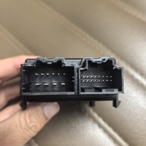 โมดูลทำความร้อนเบาะนั่ง 13511695 สำหรับ Buick Chevrolet Malibu Cadillac XT5 ชุดควบคุมอิเล็กทรอนิกส์พลาสติก - Product Image 3