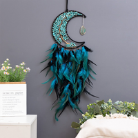 Attrape-rêves de décoration d'intérieur avec pierres semi-précieuses artisanales et éclats de cristaux mélangés