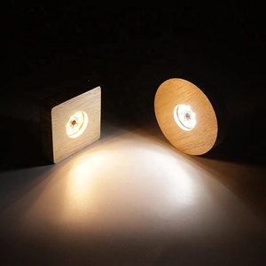 5 mét <span class=keywords><strong>Acrylic</strong></span> 3D đêm đèn gỗ cơ sở <span class=keywords><strong>LED</strong></span> hiển thị đứng chủ Powered by AAA pin - Product Image 5