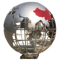 Sculpture de globe terrestre personnalisée en acier inoxydable poli de grande taille pour la décoration extérieure, les jardins, les bâtiments emblématiques, les places de ville