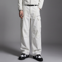 Pantalones Cargo Parachute de Pierna Ancha para Hombre, Blancos con Lavado Desgastado, Detalle de Cremallera, Bolsillos con Solapa, Cintura con Botones, Estilo Urbano, Logotipo Personalizado