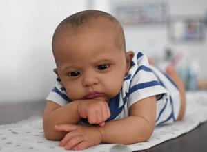 20 pouces Premium <span class=keywords><strong>Silicone</strong></span> <span class=keywords><strong>Reborn</strong></span> Doll Ultra-Soft Vinyl Lifelike Realistic Toy Game Cadeau pour tous les âges pour les garçons - Product Image 5