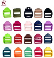 Grossiste Stock Boucle de verrouillage d'échelle écologique tendance en plastique POM noir durable pour accessoires de bagages