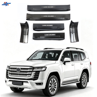 Untuk Aksesoris Toyota Land Cruiser LC300 2022-2026 Pelindung Pintu Interior Mobil LED Pelat Ambang Pintu Anti Gores Bahan Stainless Steel