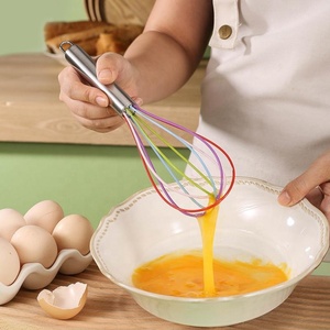 Poignée en acier inoxydable batteur à oeufs manuel outil de remuage d'oeufs de <span class=keywords><strong>cuisine</strong></span> en silicone coloré - Product Image 3