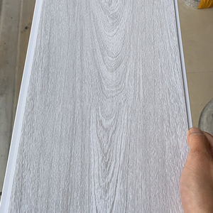 <span class=keywords><strong>Precio</strong></span> especial Azulejos <span class=keywords><strong>Techo</strong></span> VersaTile y elegante Panel <span class=keywords><strong>PVC</strong></span> <span class=keywords><strong>Techo</strong></span> Madera <span class=keywords><strong>PVC</strong></span> Panel Ceil Paneles <span class=keywords><strong>de</strong></span> <span class=keywords><strong>PVC</strong></span> Diseño <span class=keywords><strong>de</strong></span> <span class=keywords><strong>techo</strong></span> - Product Image 5