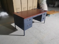 Bureau de direction contemporain à double piétement de 60 po de large avec 2 tiroirs de classement, design modulaire, structure en fer