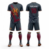 Maillots de football personnalisés Huayue pour équipes – Tenues d'équipe personnalisées 100 % polyester à séchage rapide avec design à blocs de couleur verticaux