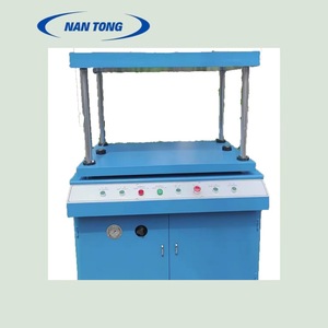 Máquina hidráulica para aplanar el núcleo de libros Nantong NT-750 de 650x750 mm de doble cara para uso en fábrica - Product Image 2