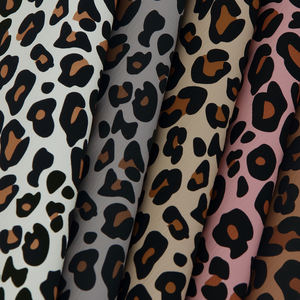 Imitación resistente al agua de 0,9mm para <span class=keywords><strong>Pony</strong></span> Cuero sintético PU en estampado de leopardo para bolsos y accesorios - Product Image 1