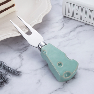Ensemble de 4 couteaux à <span class=keywords><strong>fromage</strong></span> en acier inoxydable, best-seller, avec manches en fil métallique, coupe-légumes manuel, sûr pour la préparation des aliments, pour râper, couper et trancher - Product Image 4