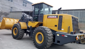 Chargeuse sur pneus neuve pour travaux de terrassement et de construction LW600KN, 6 tonnes, chargeuse lourde, godet de 3,5 m³, chargeuse sur pneus de haute qualité de 6 tonnes - Product Image 2