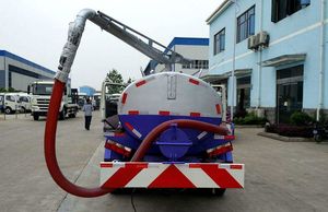 Camion à vide <span class=keywords><strong>septique</strong></span> pas cher de <span class=keywords><strong>5000</strong></span> <span class=keywords><strong>litres</strong></span> / Camion à réservoir de <span class=keywords><strong>fosse</strong></span> <span class=keywords><strong>septique</strong></span> de 5 m3 à vendre - Product Image 4