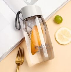 สีเทาอ่อน